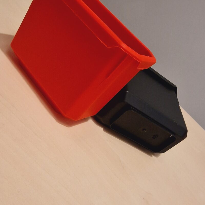 Kastīte X1